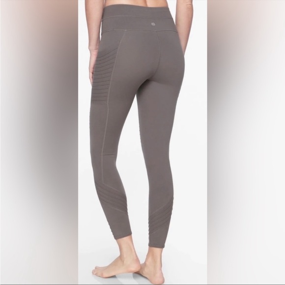 Athleta Pants - Athleta Stash Pocket Motto Tight